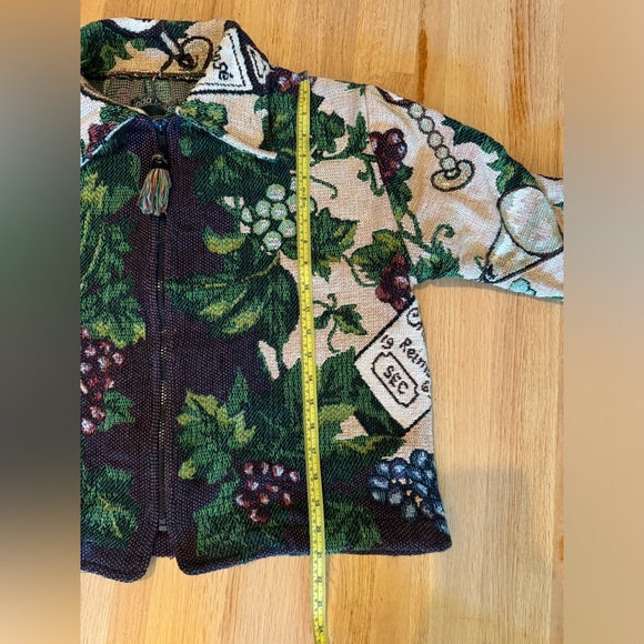 Vintage 90’s tapestry jacket by Linda Miller M/L wine motifs - Picture 7 of 8